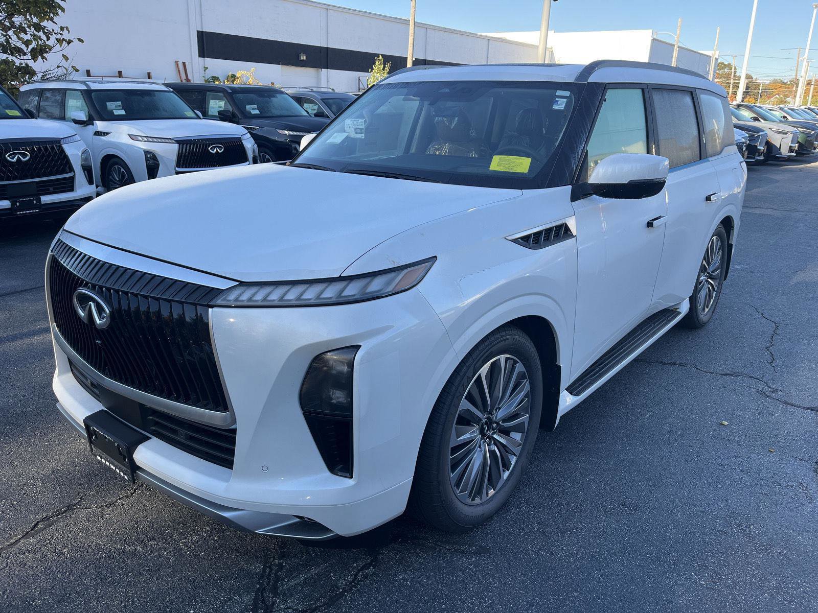 New 2026 INFINITI QX80 Luxe w/ Cargo Package image 7