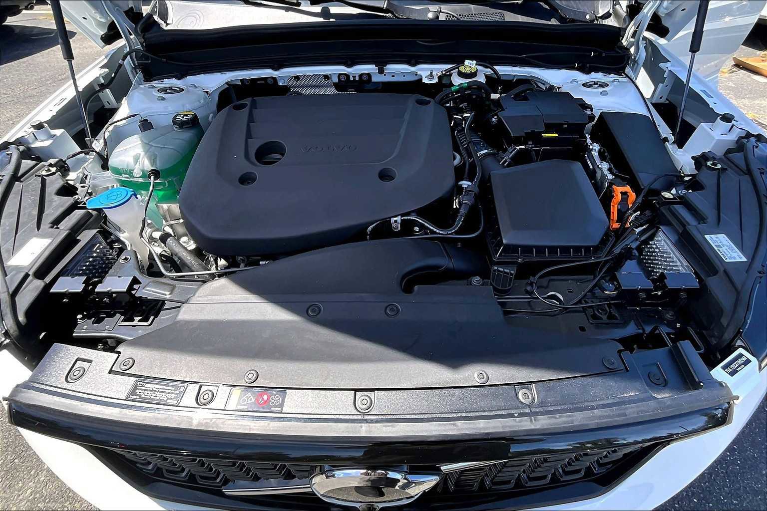 New 2026 Volvo XC40 B5 Plus w/ Protection Package Premier image 14