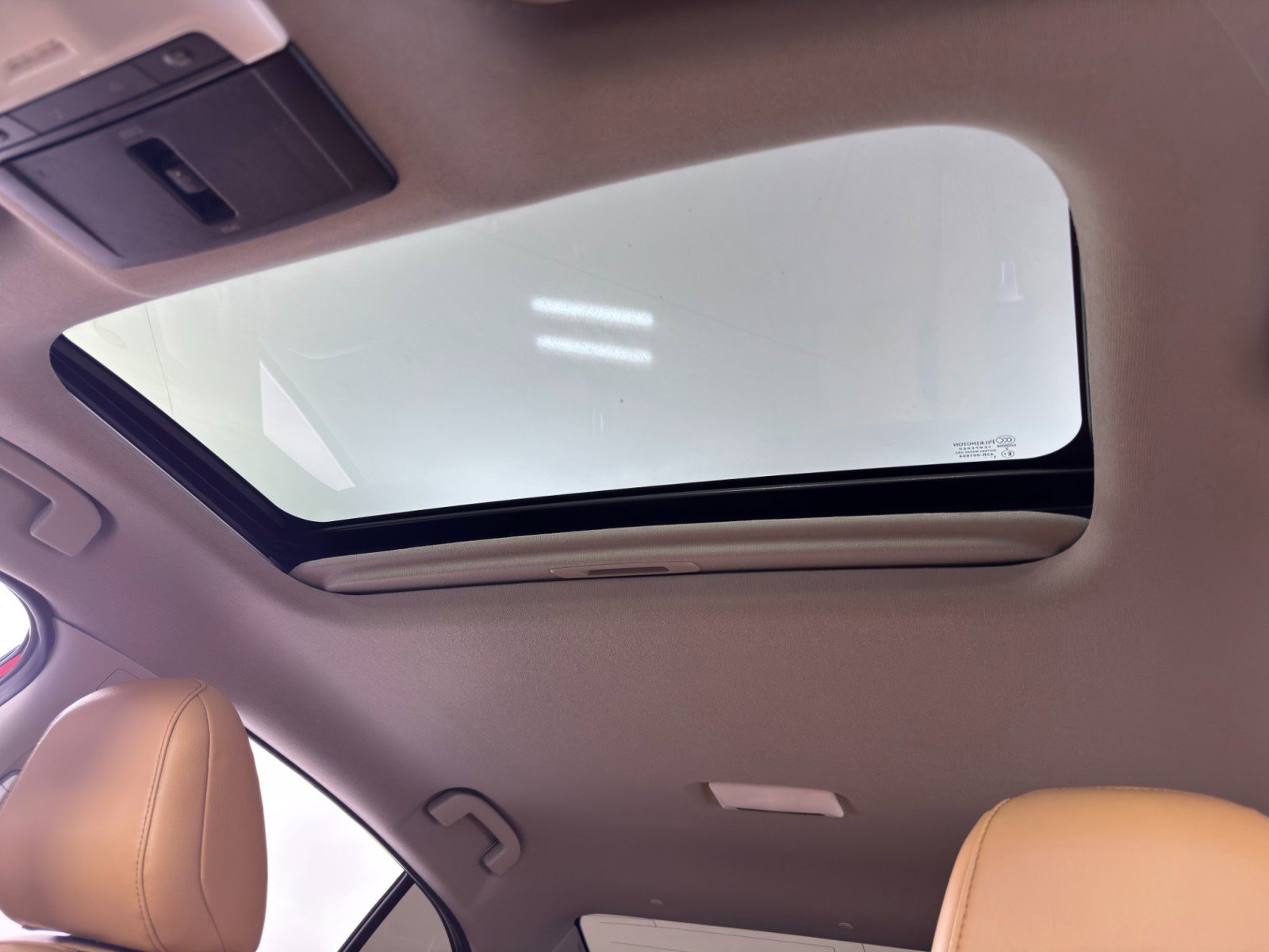 Used 2022 Nissan Sentra SV w/ SV Premium Package image 11