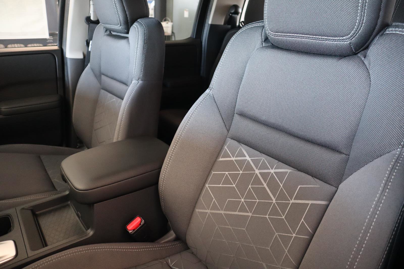 New 2026 Nissan Frontier SV image 20