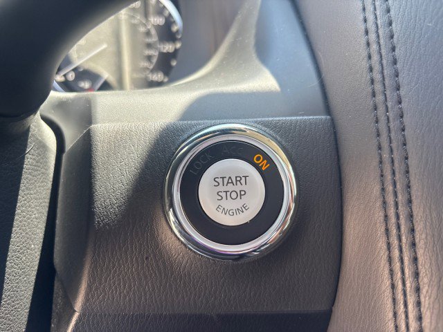 Used 2023 Nissan Armada SL image 19