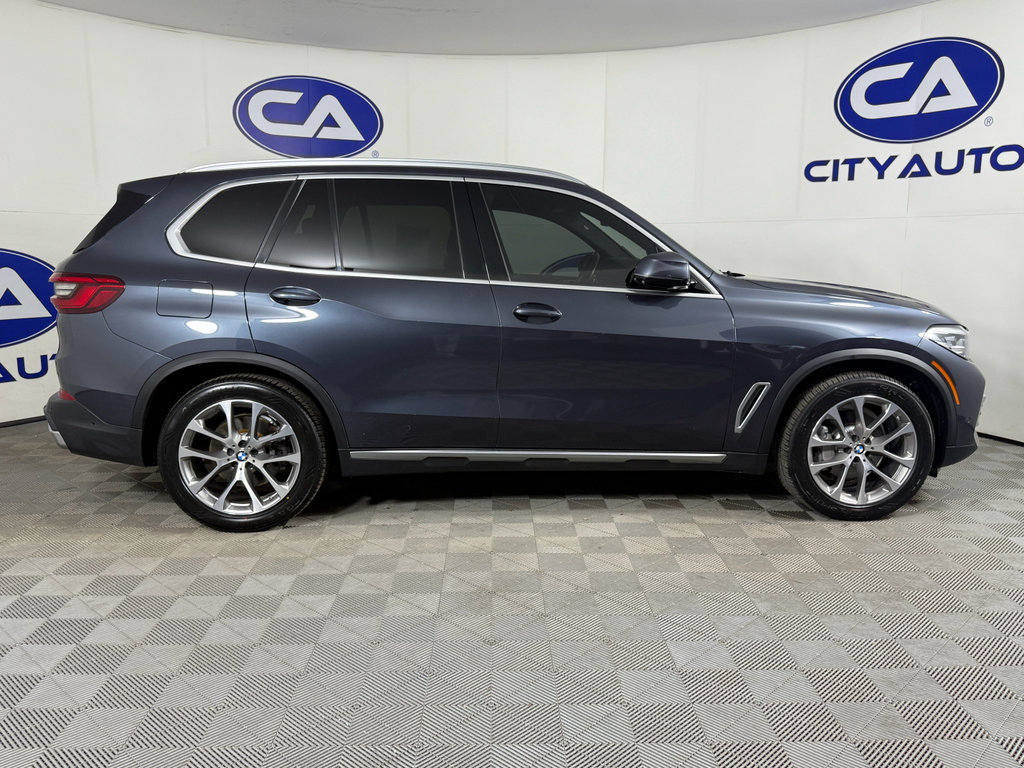 Used 2019 BMW X5 xDrive40i w/ Convenience Package image 3
