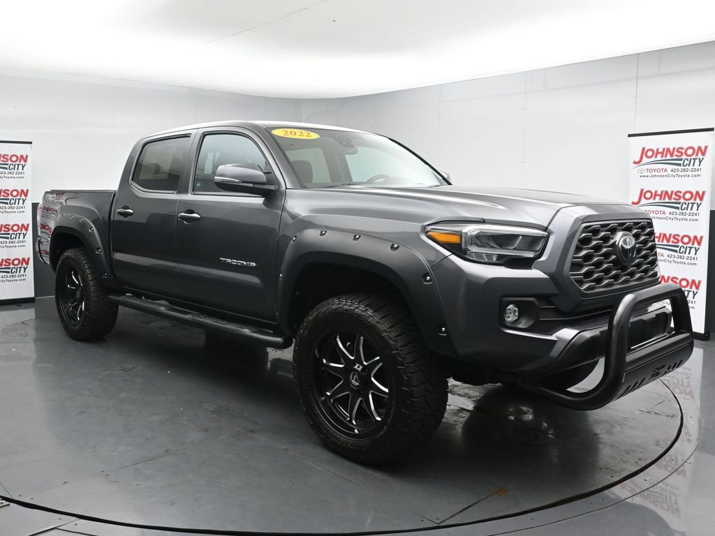 Used 2022 Toyota Tacoma TRD Off-Road w/ Technology Package image 2