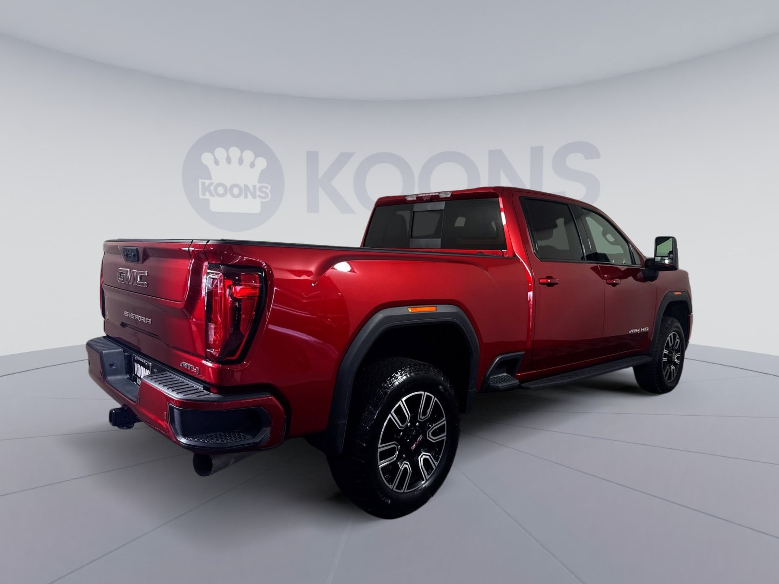 Used 2022 GMC Sierra 2500 AT4 w/ AT4 Premium Plus Package AWD/4WD image 7