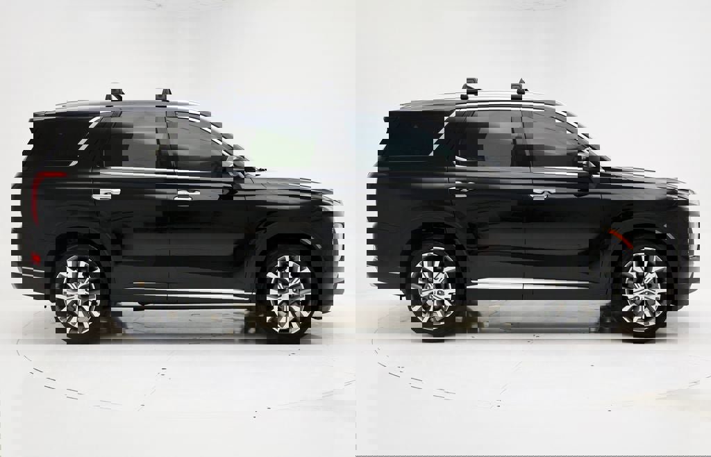 Used 2022 Hyundai Palisade SEL w/ Premium Package image 3
