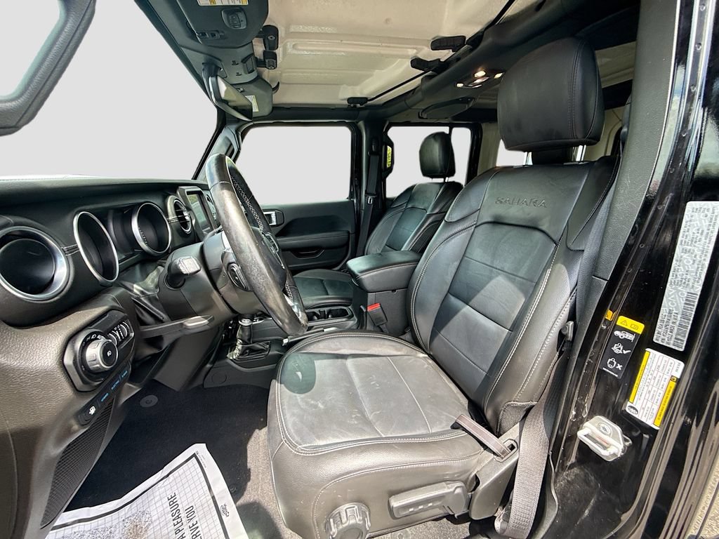 Used 2022 Jeep Wrangler Unlimited Sahara w/ Cold Weather Group AWD/4WD image 23