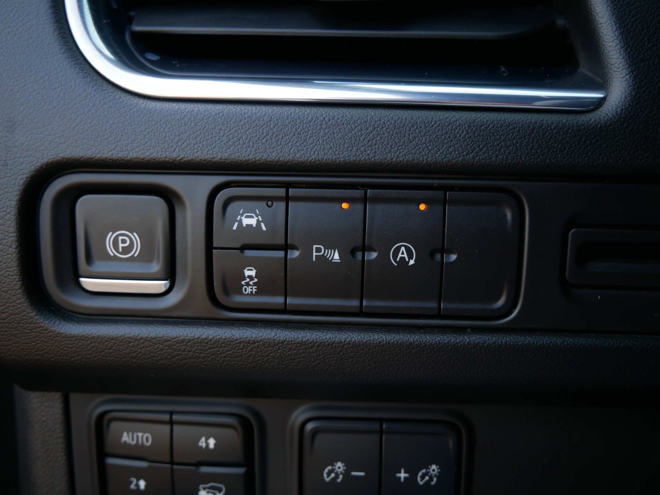 Used 2023 Chevrolet Tahoe LT image 34