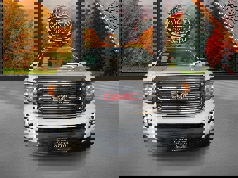 Used 2018 GMC Canyon SLE w/ SLE Convenience Package image 2