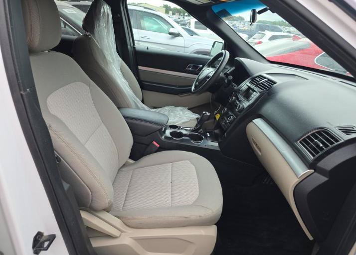 Used 2018 Ford Explorer FWD image 7