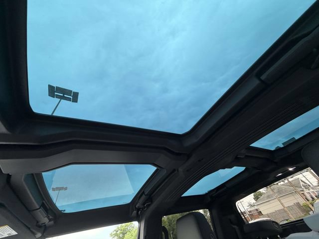 Used 2024 GMC Hummer EV 3X w/ Omega Edition AWD/4WD image 23