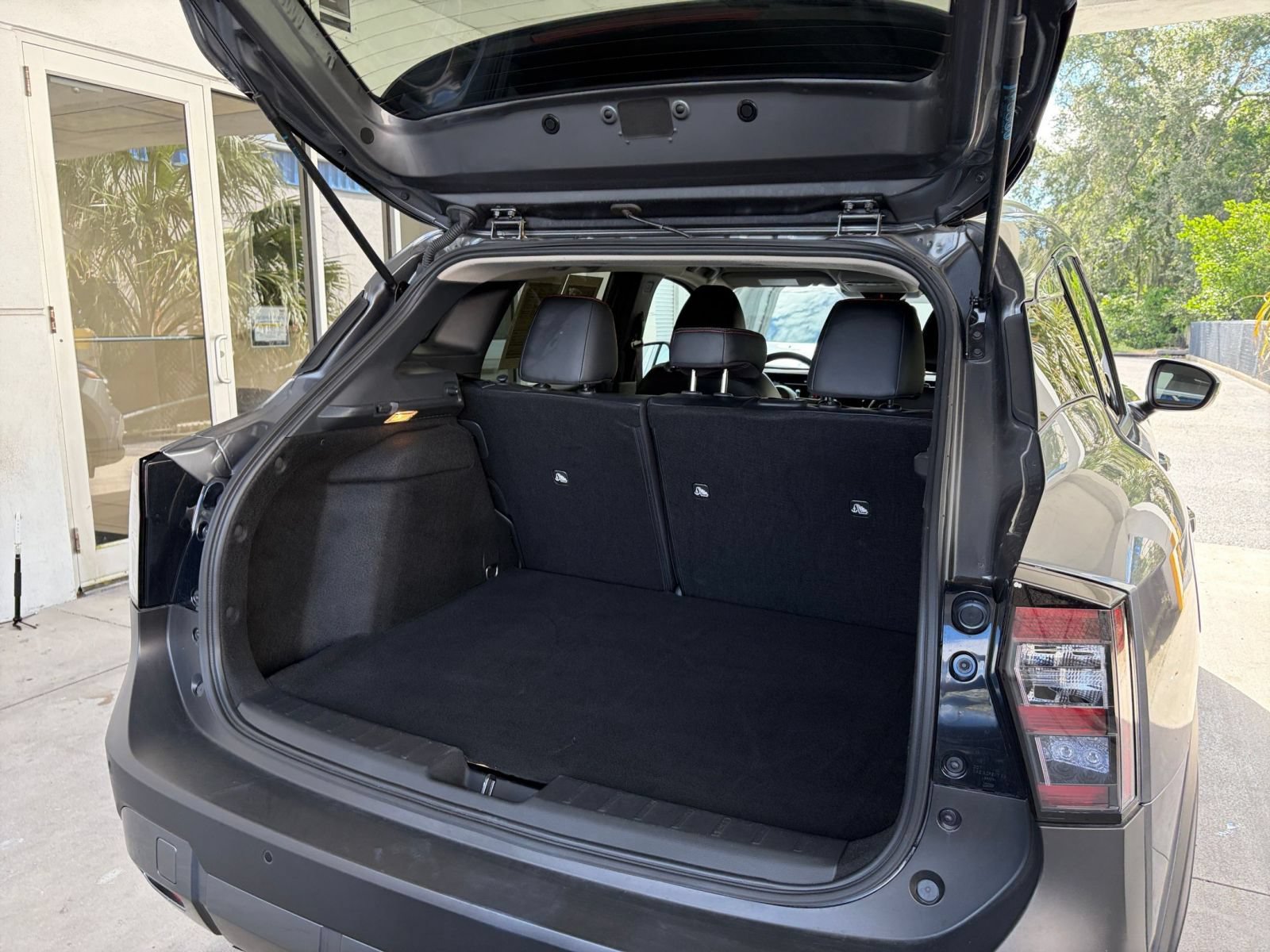 Used 2026 Nissan Kicks SR AWD/4WD image 30