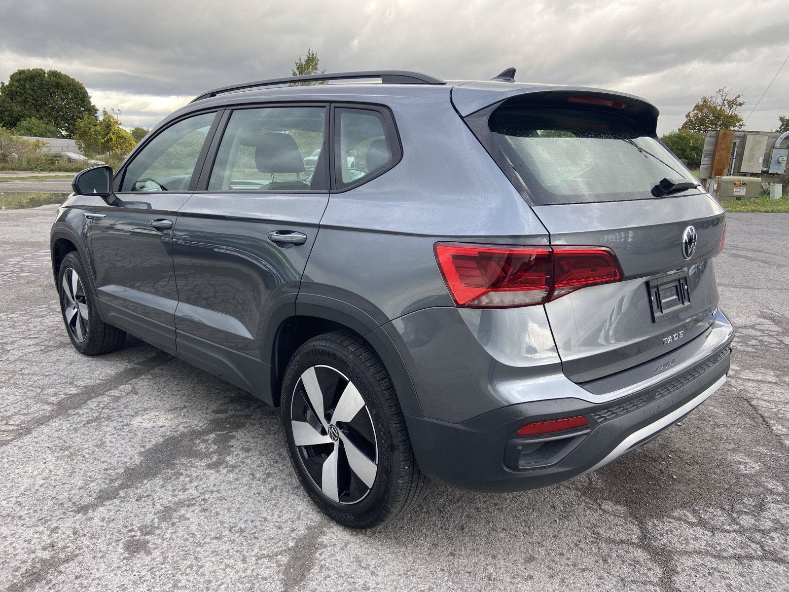Used 2024 Volkswagen Taos S AWD/4WD image 10