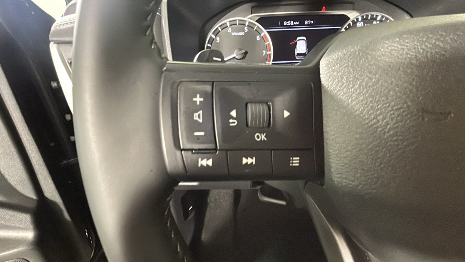 Certified 2026 Nissan Rogue SV AWD/4WD image 21
