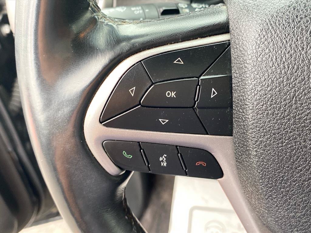 Used 2018 Jeep Grand Cherokee Limited AWD/4WD image 19