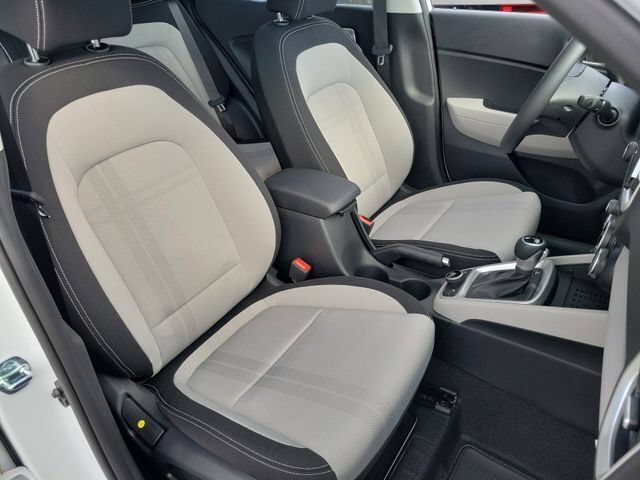 New 2026 Hyundai Venue SEL FWD image 18