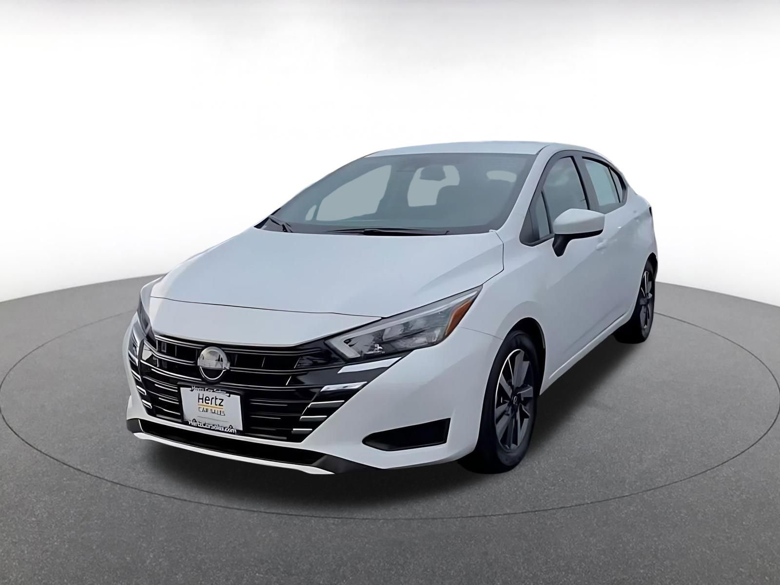 Used 2025 Nissan Versa SV image 7