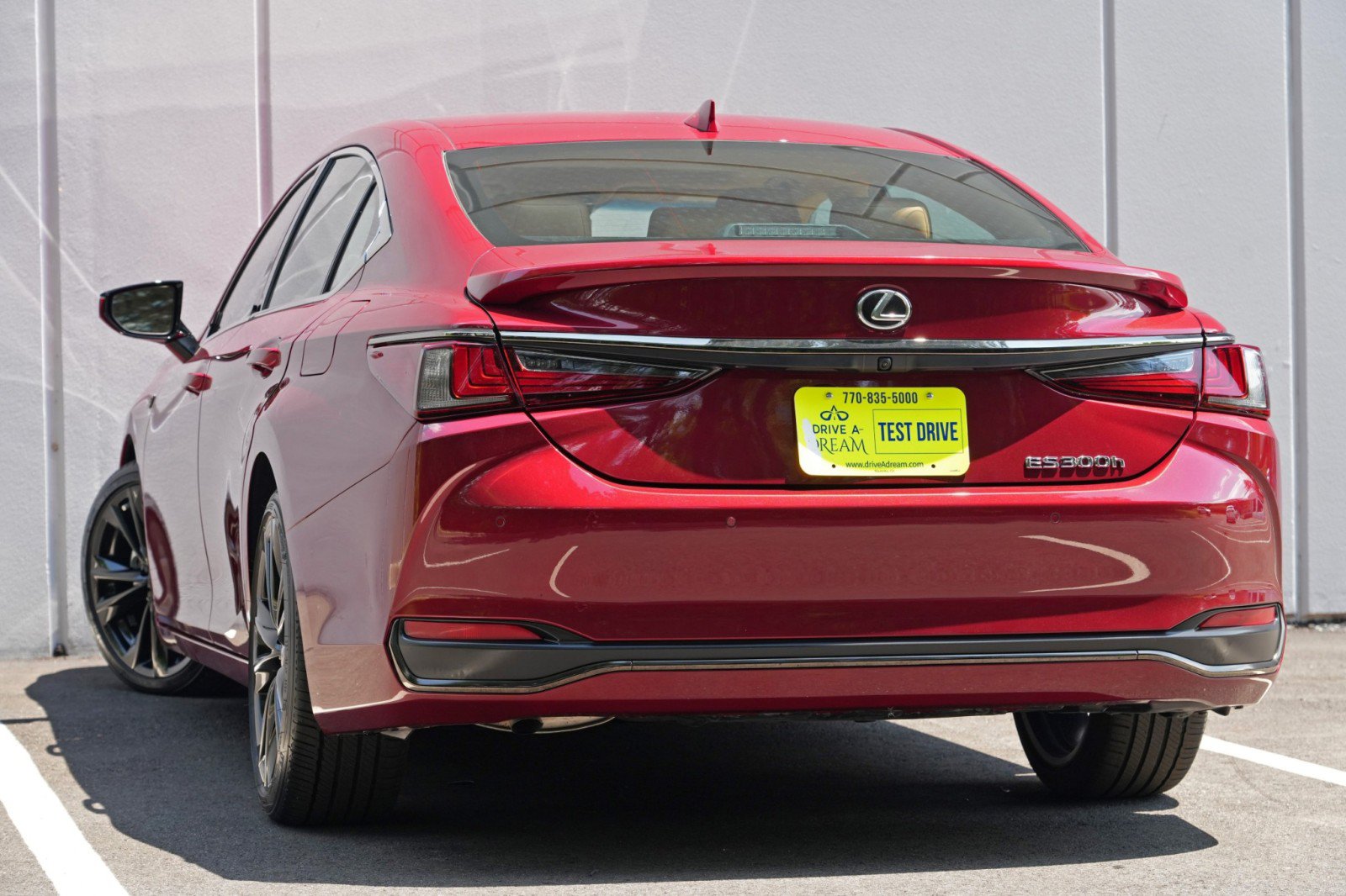 Used 2025 Lexus ES 300h F Sport FWD image 6