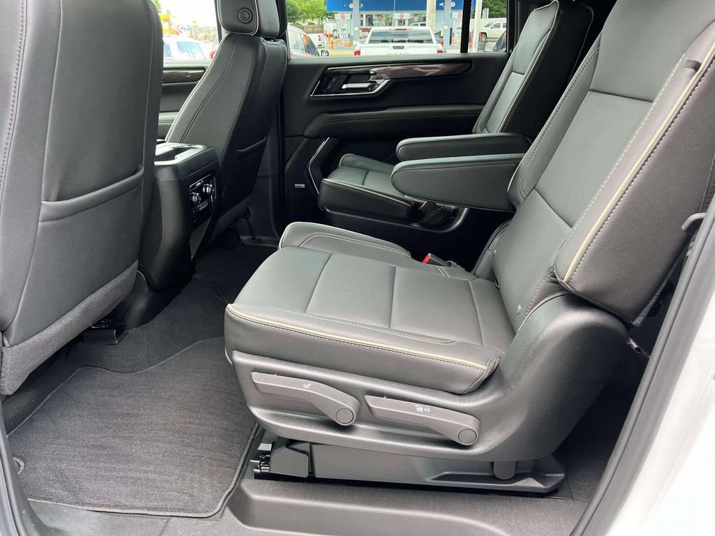 New 2026 GMC Yukon XL Elevation AWD/4WD image 16