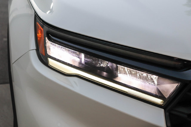 Used 2024 Honda Pilot Sport image 6