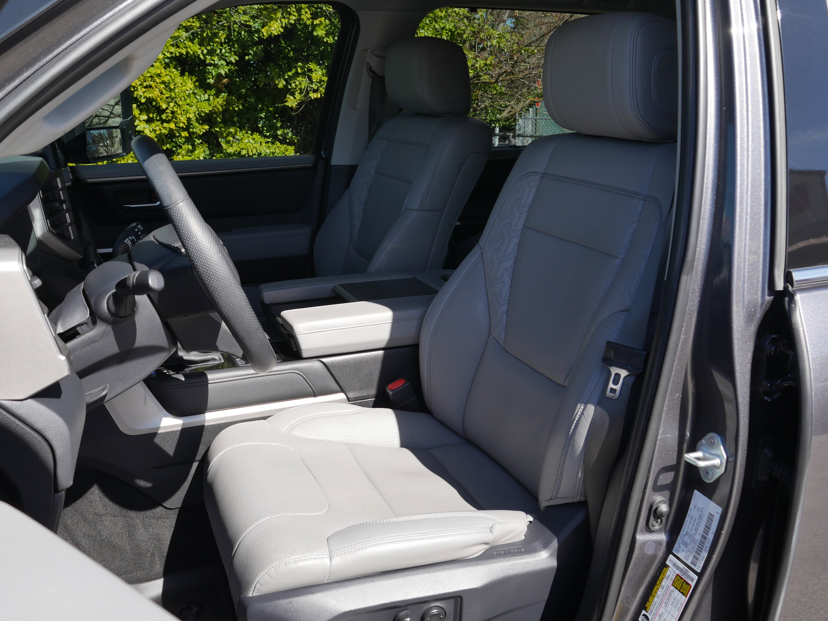 Used 2023 Toyota Sequoia Limited AWD/4WD image 37