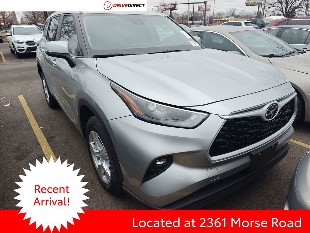 Used 2024 Toyota Highlander LE