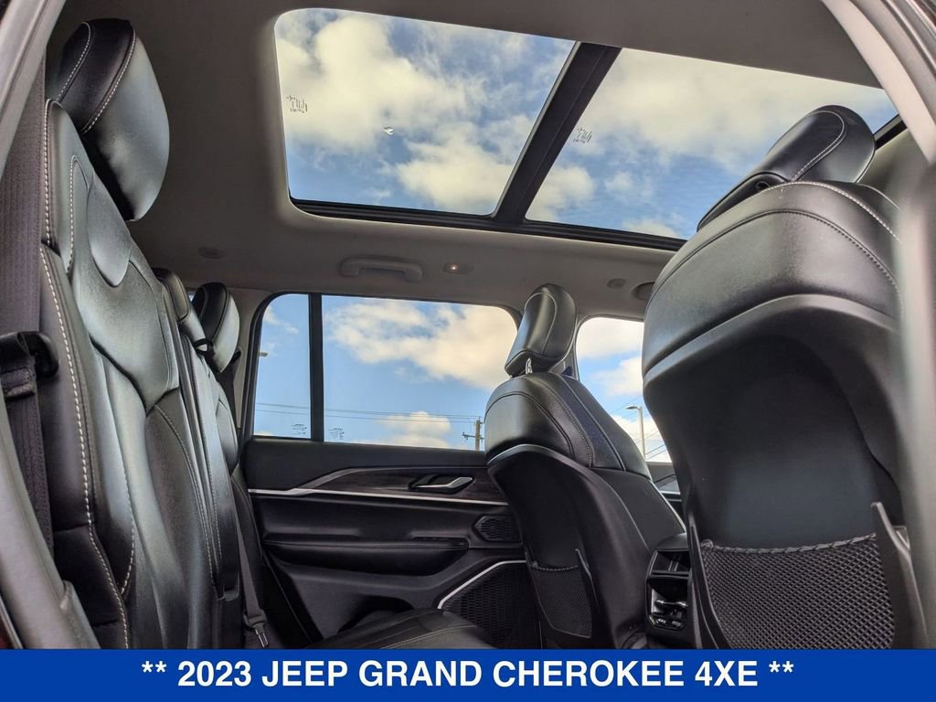 Used 2023 Jeep Grand Cherokee 4WD 4xe image 33