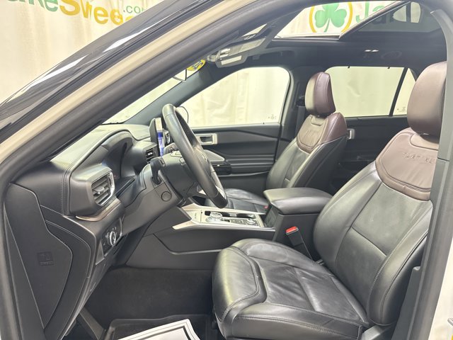 Used 2024 Ford Explorer Platinum w/ Technology Package image 12