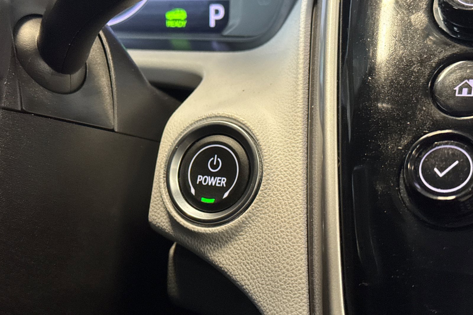 Used 2022 Chevrolet Bolt EUV Premier w/ Sun & Sound Package image 30