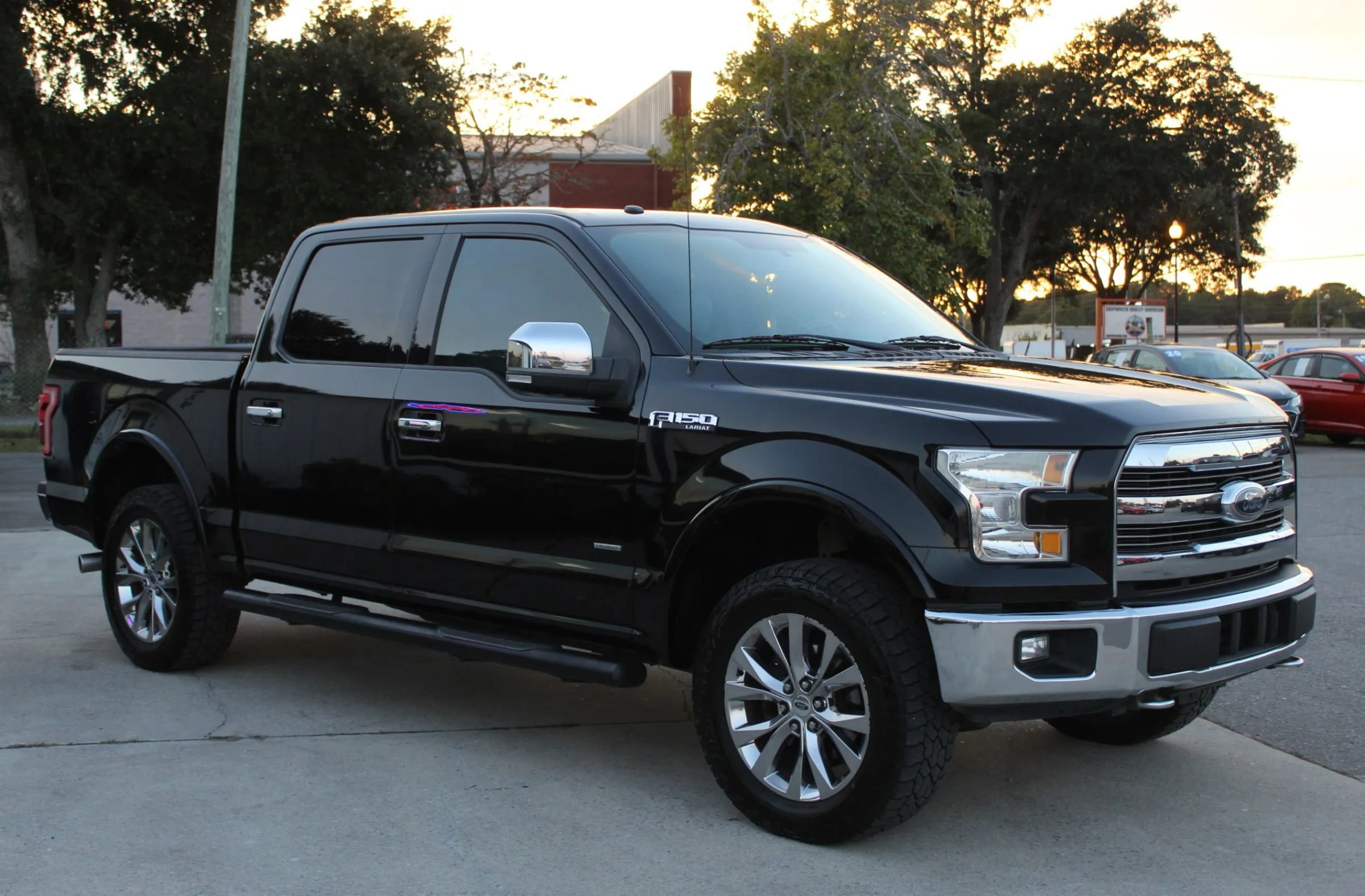 Used 2017 Ford F150 Lariat image 7