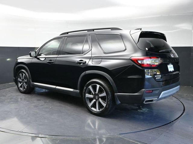 Used 2023 Honda Pilot Touring image 7