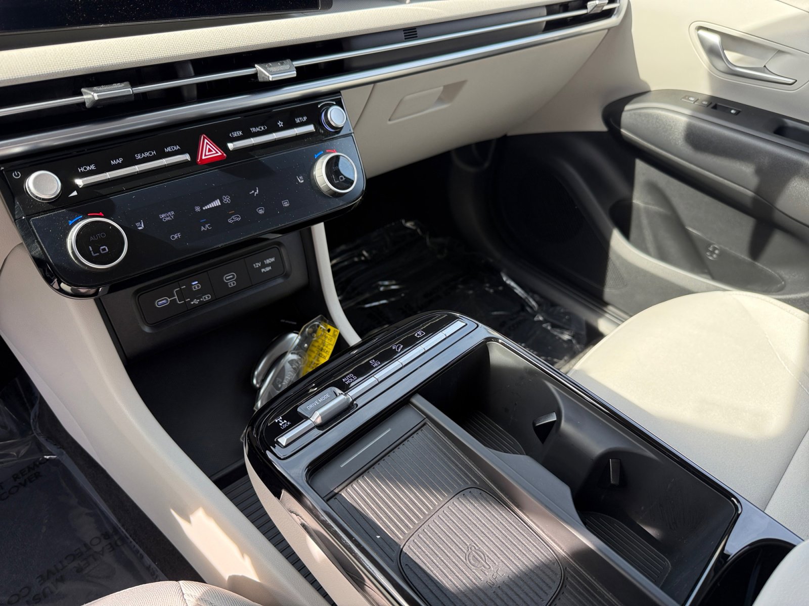 Certified 2025 Hyundai Tucson SEL image 13