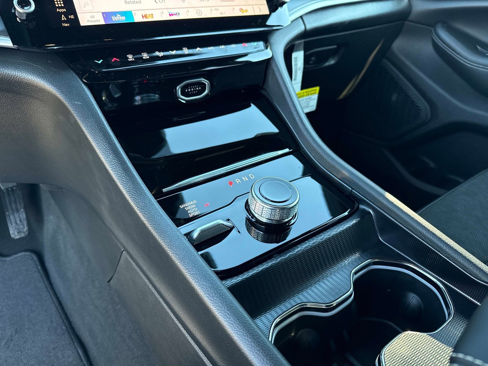 New 2026 Jeep Grand Cherokee Altitude AWD/4WD image 26