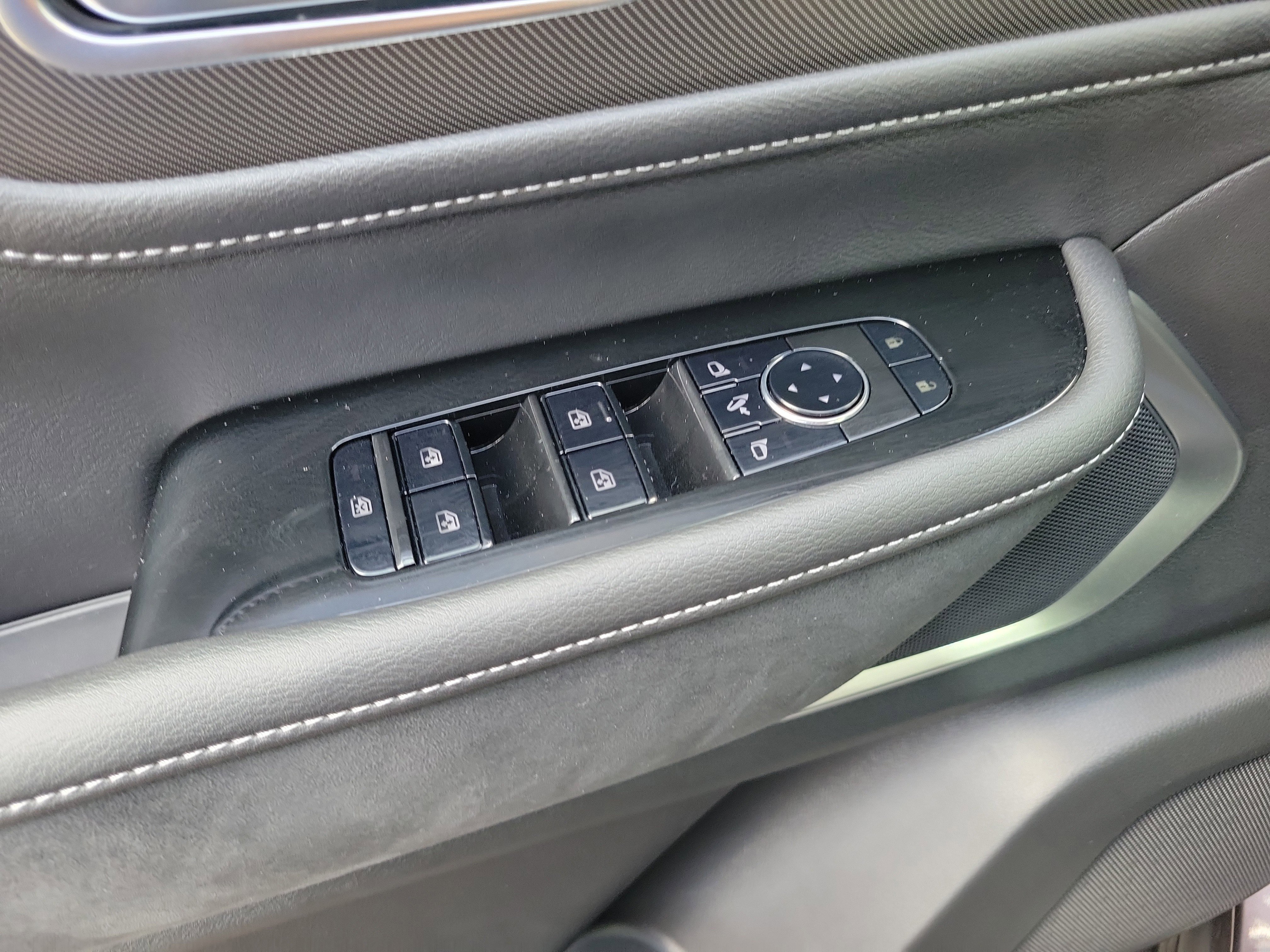 New 2026 INFINITI QX80 Luxe w/ Cargo Package image 15