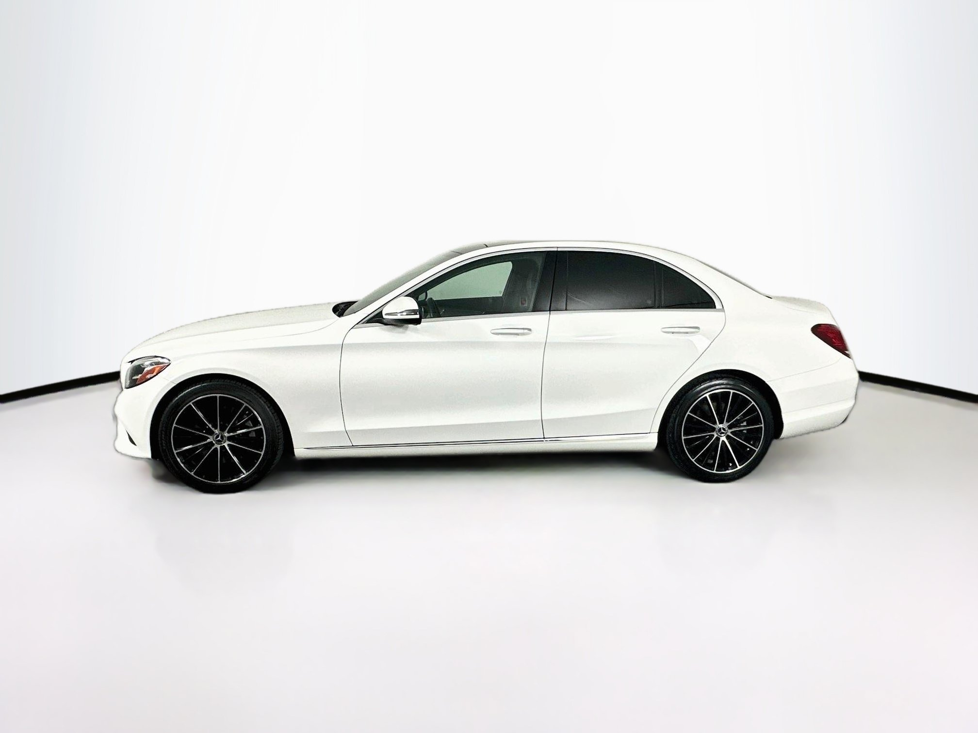 Used 2021 Mercedes-Benz C 300 Sedan image 4