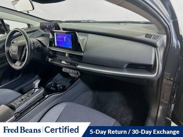 Used 2023 Toyota Prius LE image 10