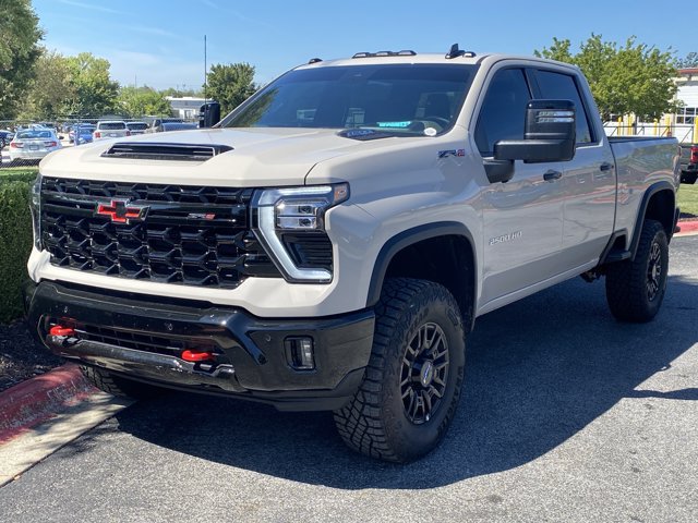 Used 2026 Chevrolet Silverado 2500 ZR2 AWD/4WD image 12