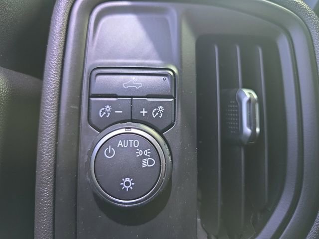 Used 2021 Chevrolet Silverado 1500 Custom image 10