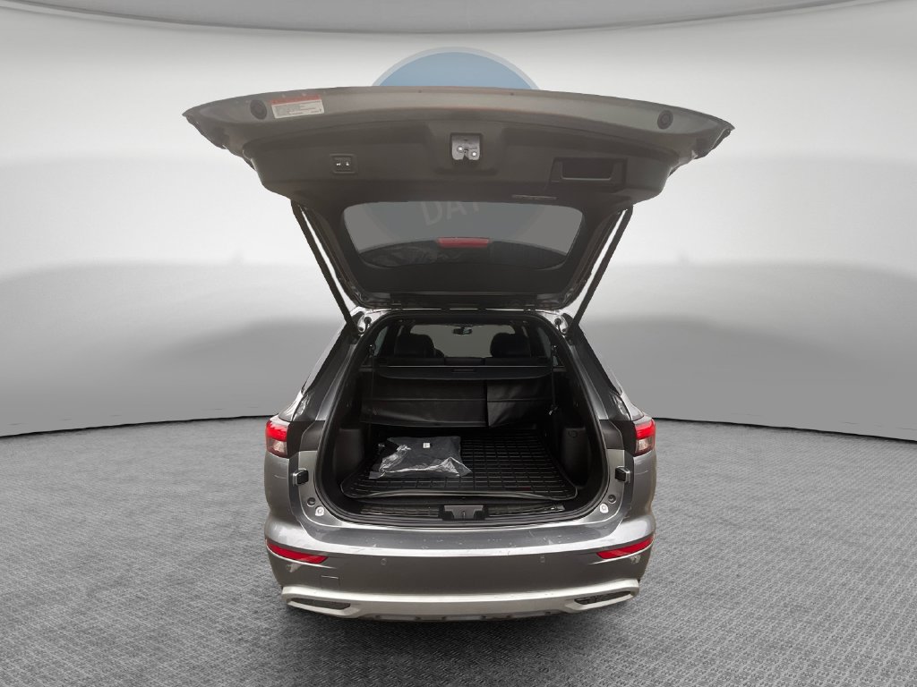 Used 2022 Mitsubishi Outlander SEL AWD/4WD image 25