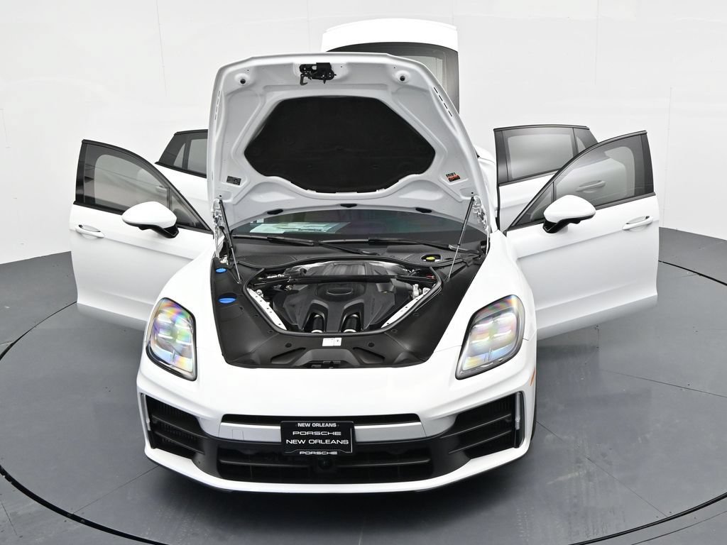 Certified 2024 Porsche Panamera 4 AWD/4WD image 21