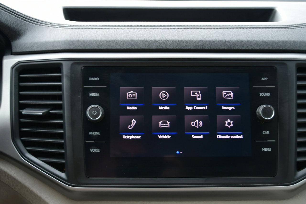 Used 2020 Volkswagen Atlas SE w/ Panoramic Sunroof Package image 24