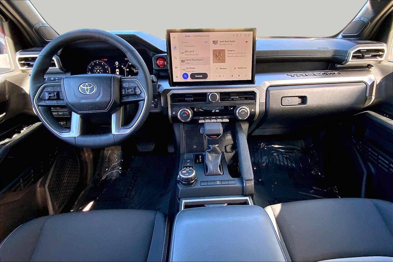 Used 2025 Toyota Tacoma TRD Off-Road w/ TRD Off Road Upgrade Package AWD/4WD image 15