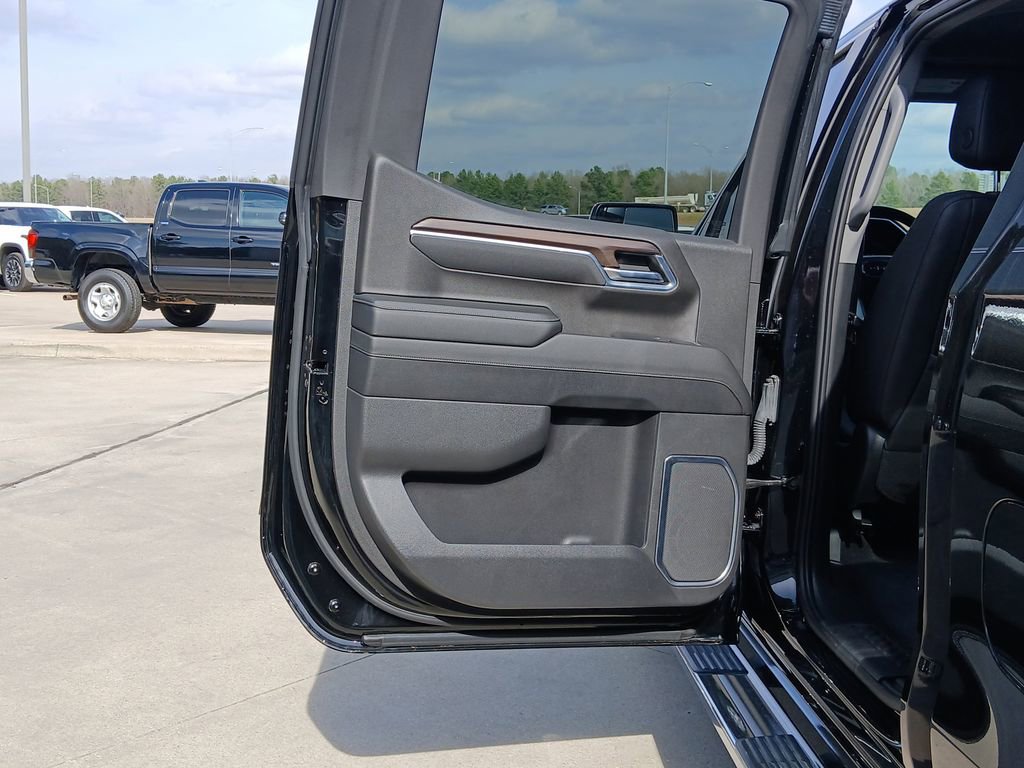 Used 2023 GMC Sierra 1500 SLT image 8