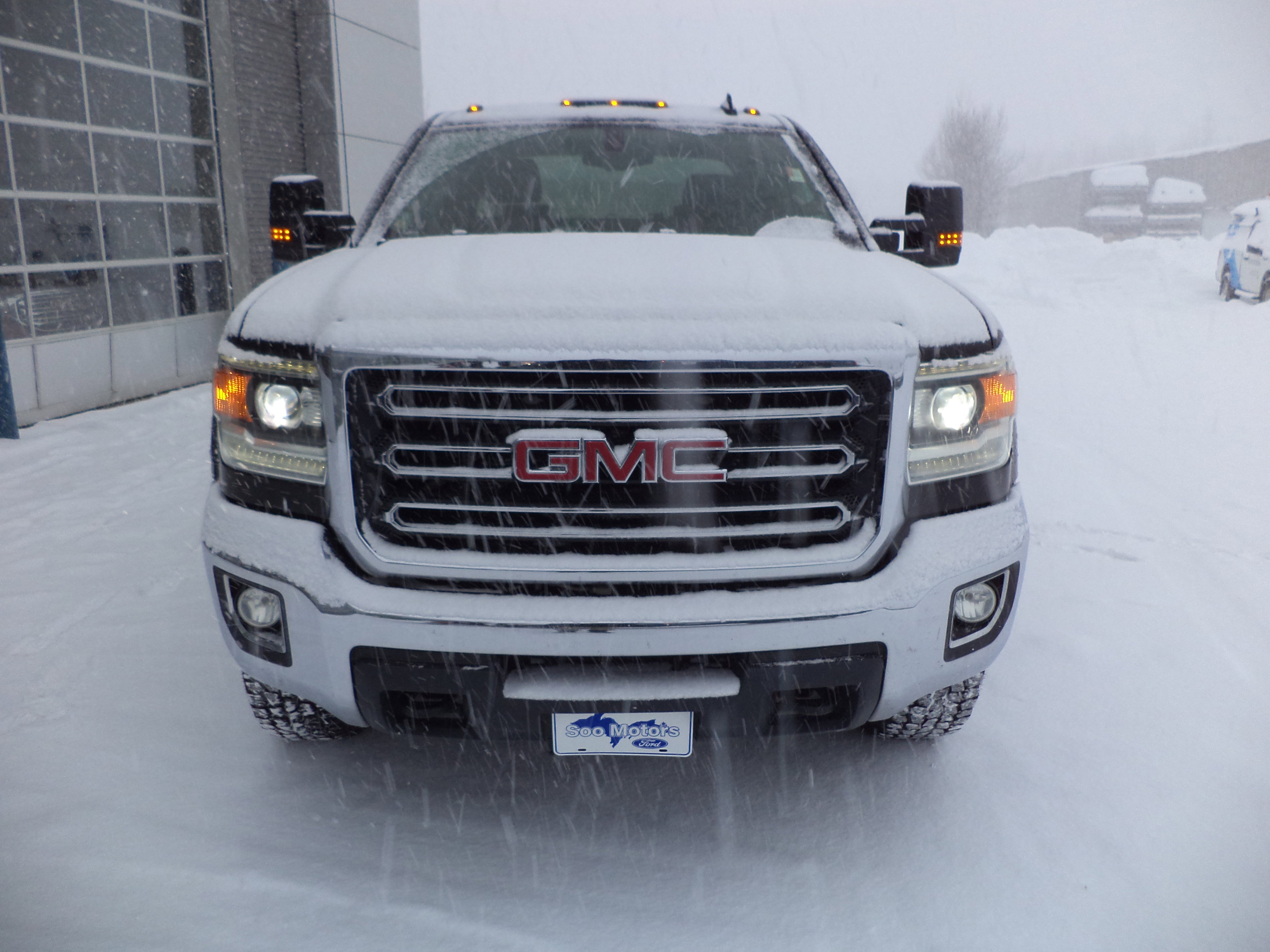 Used 2018 GMC Sierra 2500 SLE w/ HD SLE Preferred Plus Package image 10