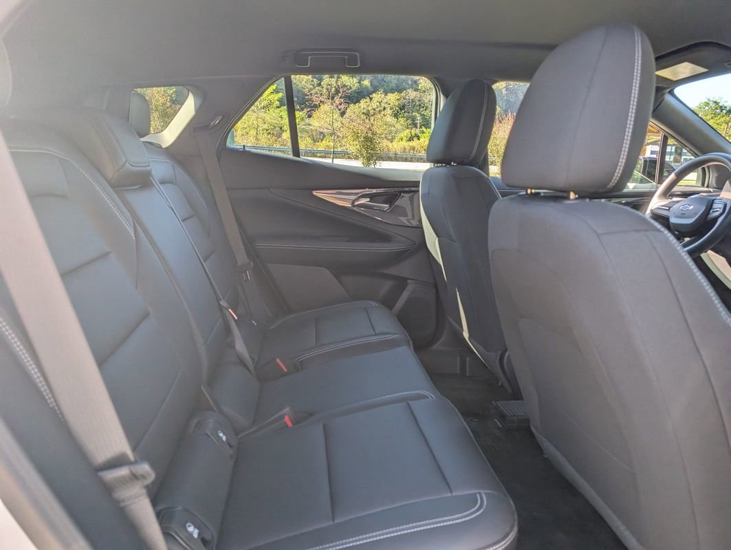 Used 2025 Chevrolet Blazer EV AWD Police image 30