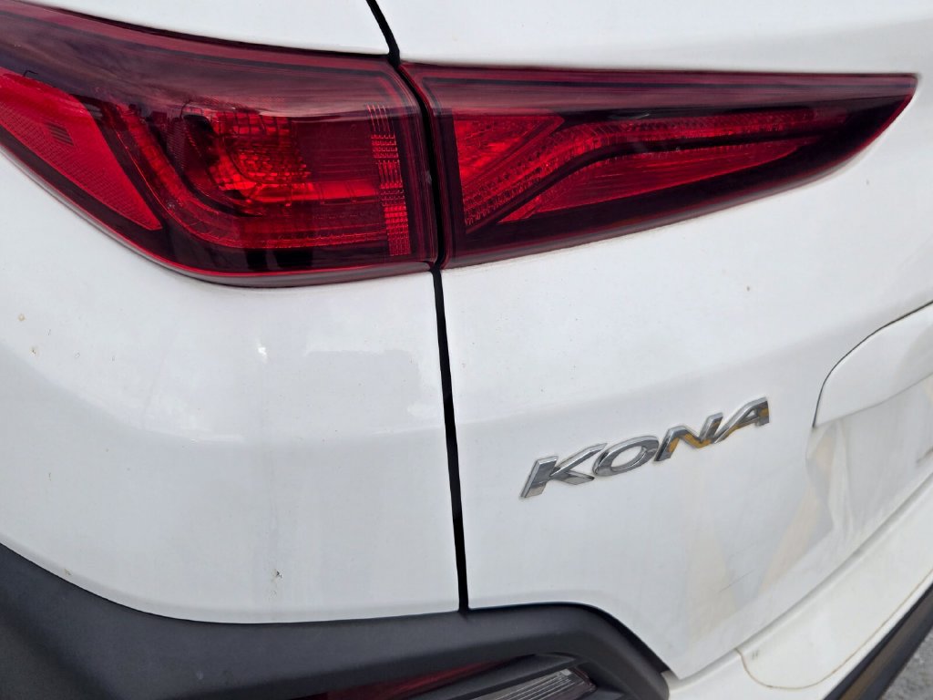 Used 2021 Hyundai Kona SEL FWD image 6