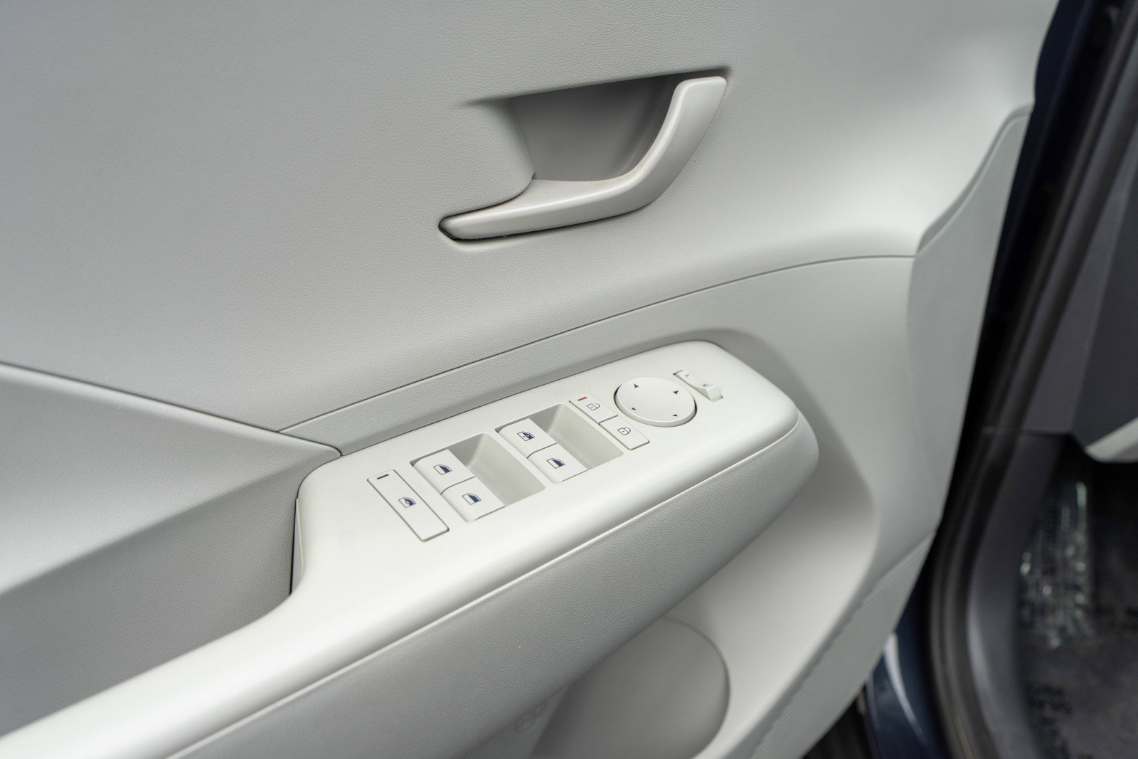 Used 2024 Hyundai Kona SEL AWD/4WD image 14