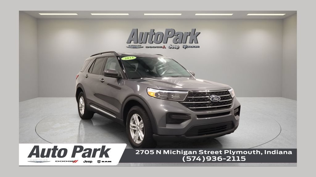 Used 2023 Ford Explorer XLT w/ Class IV Trailer Tow Package