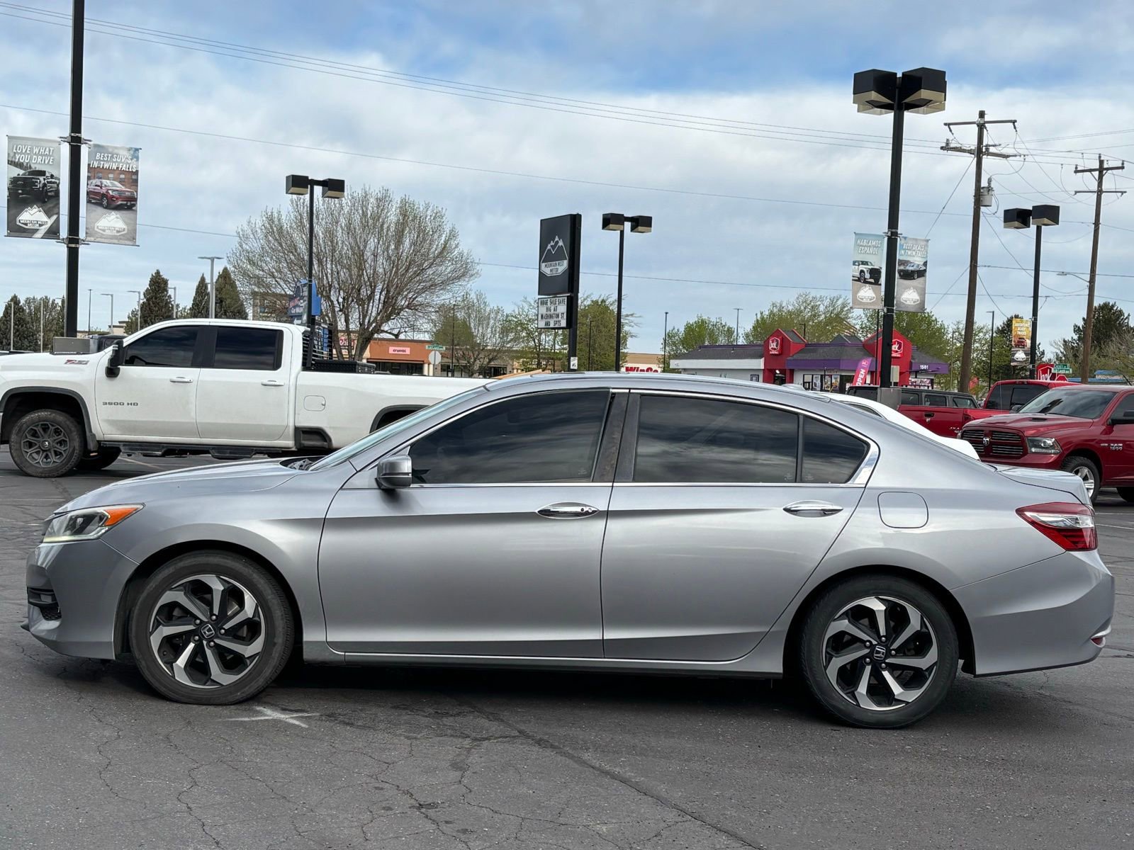 Used 2017 Honda Accord EX-L image 3