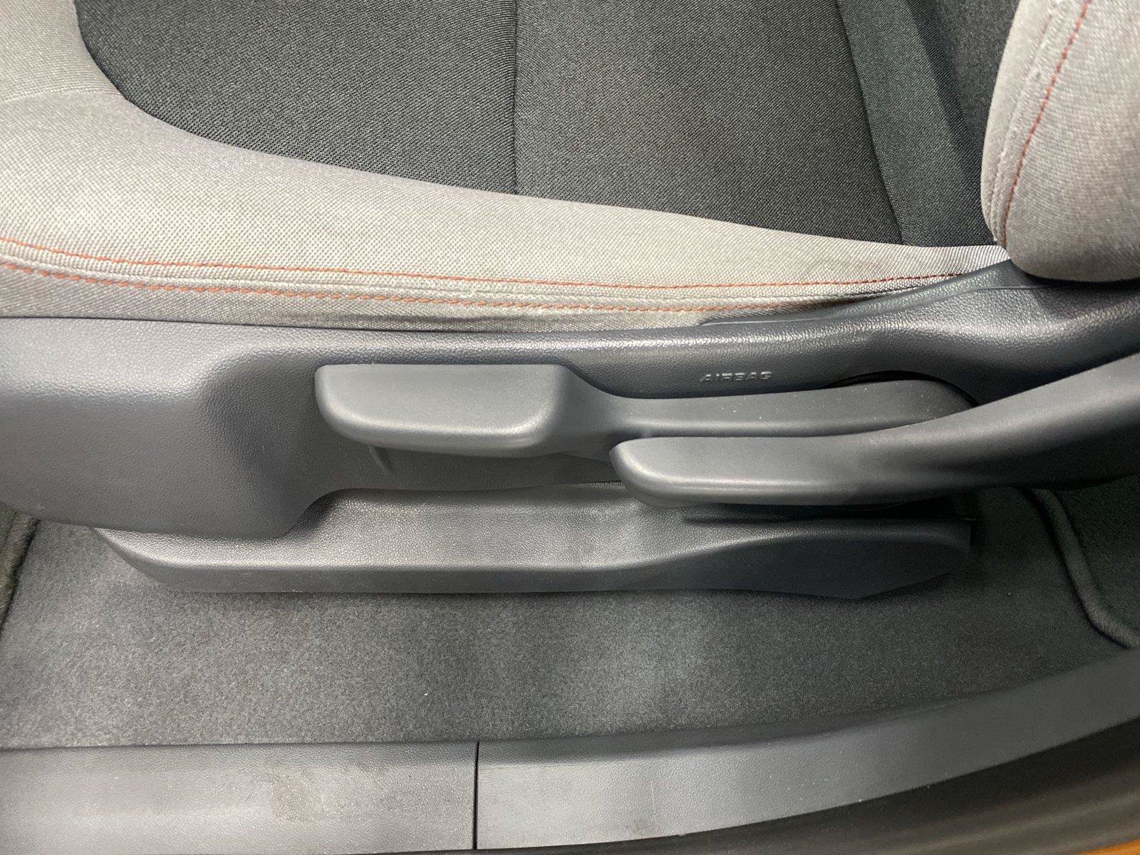 Used 2017 Chevrolet Bolt LT FWD image 18