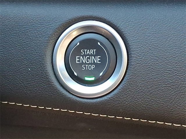 Certified 2024 Cadillac Escalade ESV Premium Luxury image 21